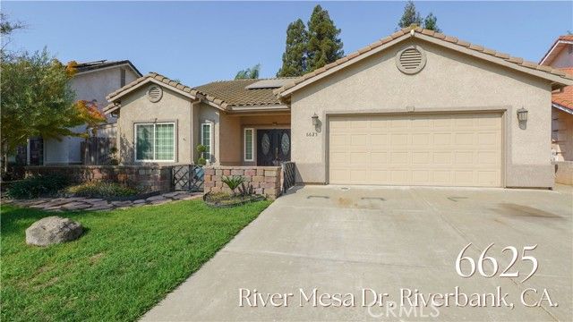6625 River Mesa Drive, Riverbank, CA 95367