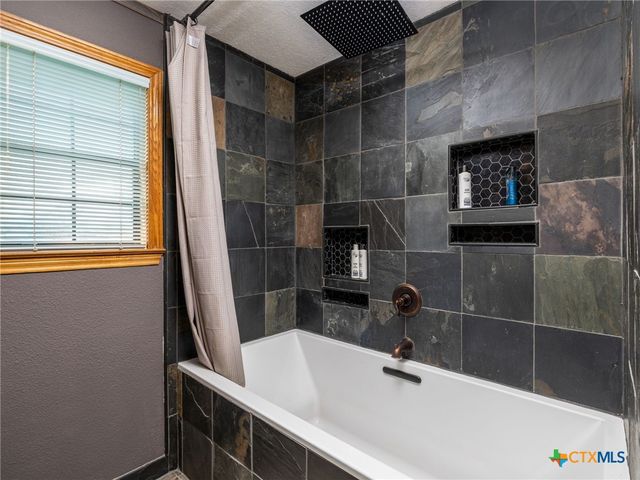 1045 Private Road 7005, Lexington, TX 78947