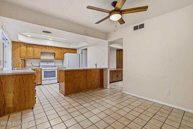 1774 Royal Drive, Las Cruces, NM 88011