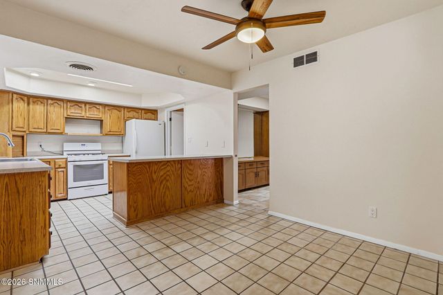 1774 Royal Drive, Las Cruces, NM 88011
