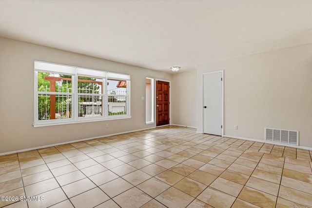 1774 Royal Drive, Las Cruces, NM 88011