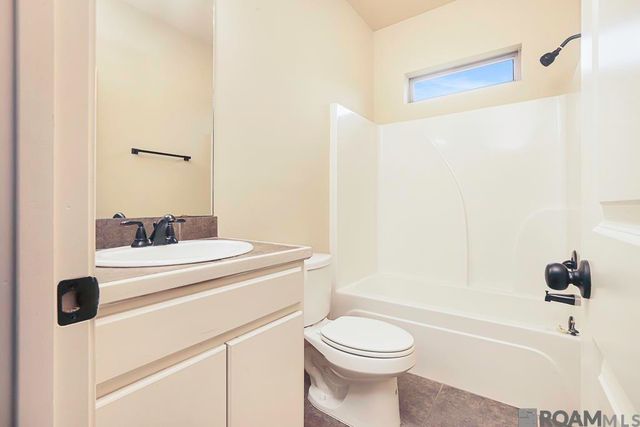 12736 Jaden Dr, Walker, LA 70785