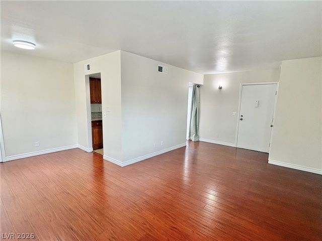 5447 Retablo Avenue 3, Las Vegas, NV 89103