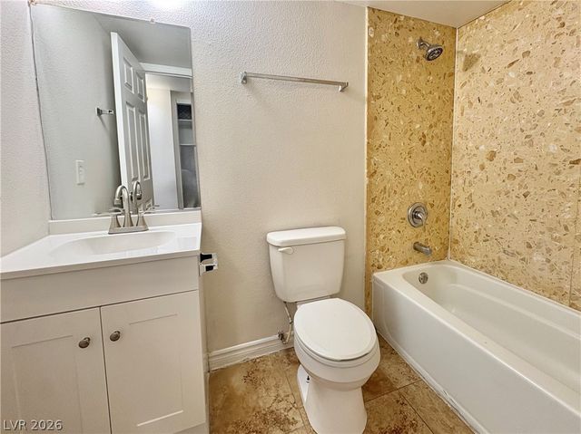 5447 Retablo Avenue 3, Las Vegas, NV 89103