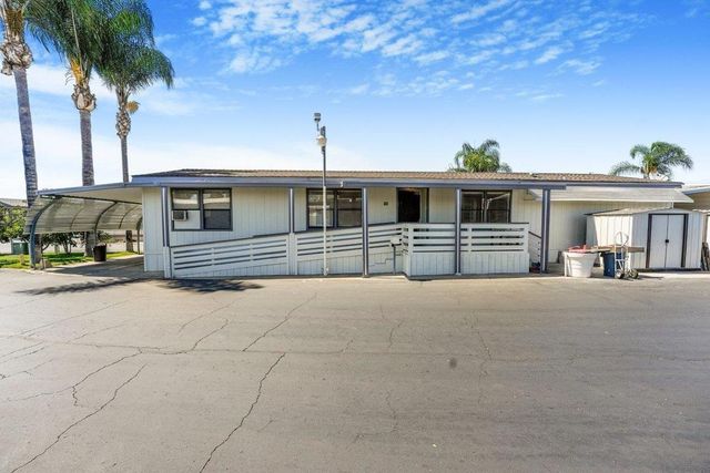 211 N Citrus Avenue #50, Escondido, CA 92027