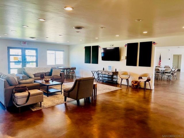 211 N Citrus Avenue #50, Escondido, CA 92027