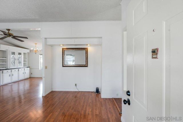 211 N Citrus Avenue #50, Escondido, CA 92027