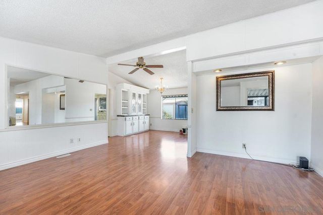 211 N Citrus Avenue #50, Escondido, CA 92027