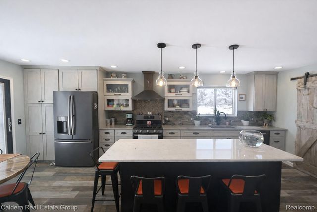 12838 Rolling Brook Court, Sterling Heights, MI 48313