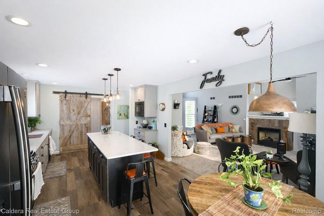 12838 Rolling Brook Court, Sterling Heights, MI 48313