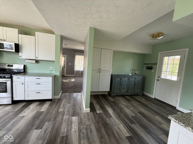 147 S Franklin Street, Knightstown, IN 46148