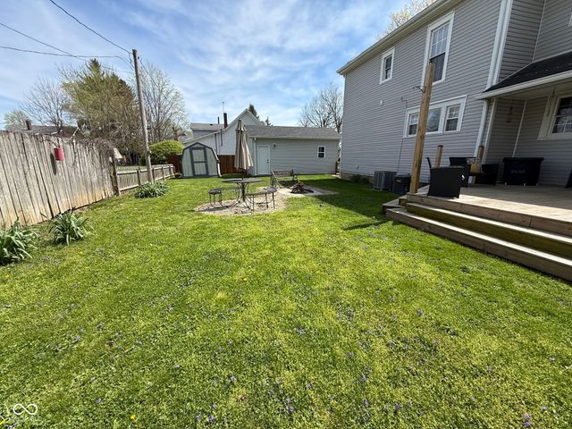 147 S Franklin Street, Knightstown, IN 46148