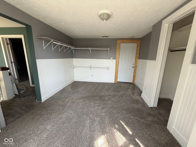 147 S Franklin Street, Knightstown, IN 46148