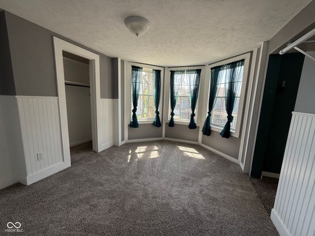 147 S Franklin Street, Knightstown, IN 46148