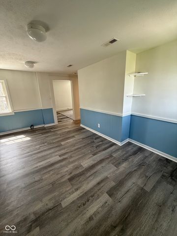 147 S Franklin Street, Knightstown, IN 46148