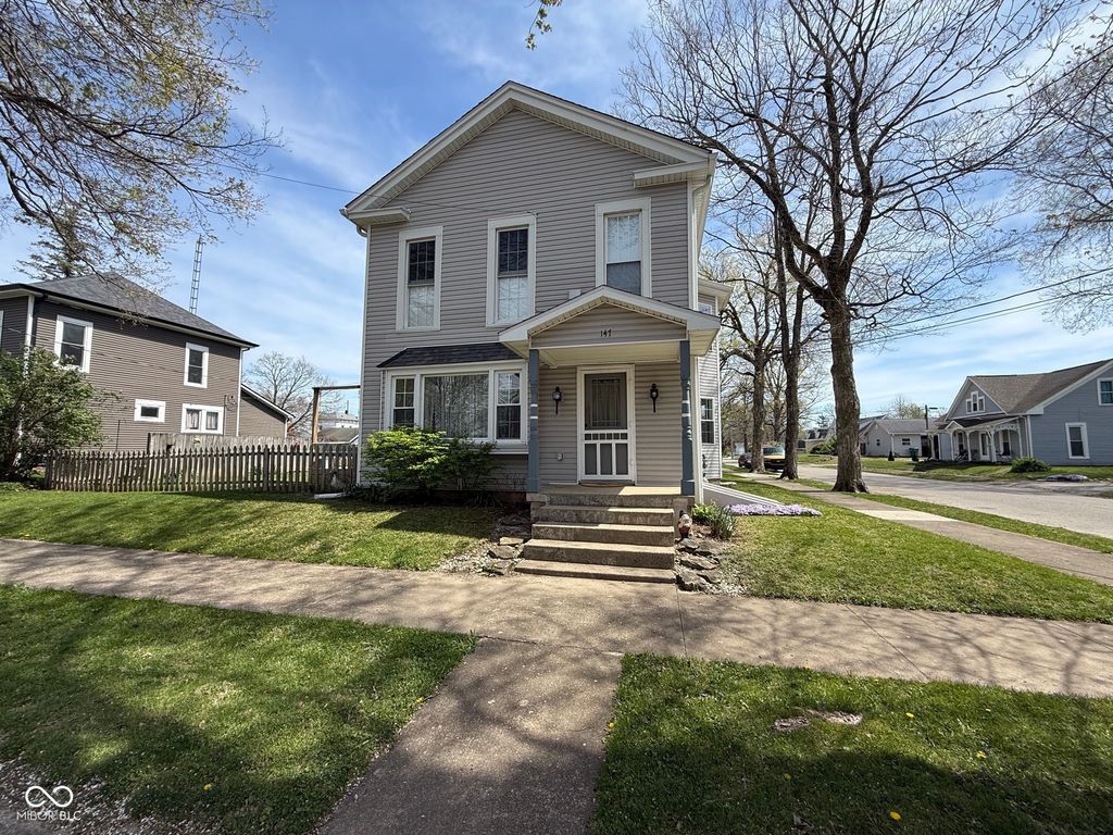 147 S Franklin Street, Knightstown, IN 46148