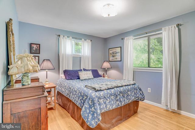 8622 KENILWORTH DR, Springfield, VA 22151