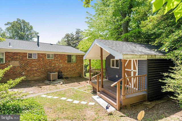 8622 KENILWORTH DR, Springfield, VA 22151