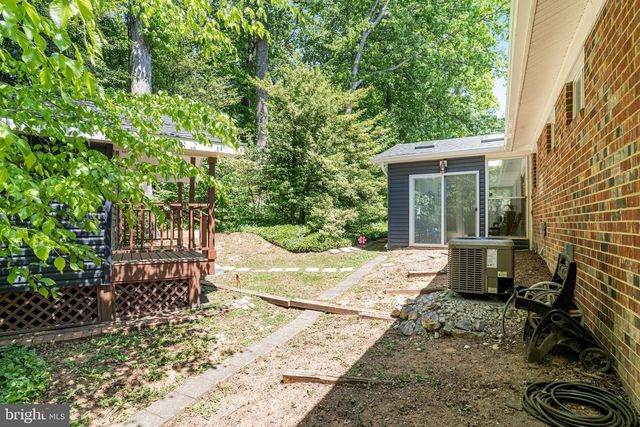 8622 KENILWORTH DR, Springfield, VA 22151