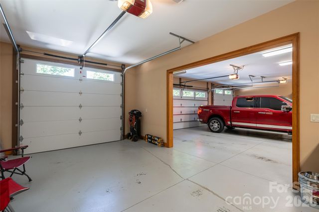145 Glen Trillium Drive, Fletcher, NC 28732