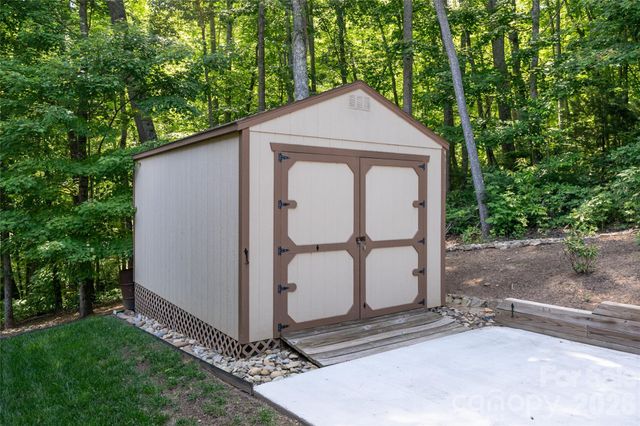 145 Glen Trillium Drive, Fletcher, NC 28732