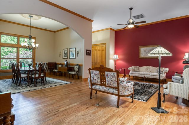 145 Glen Trillium Drive, Fletcher, NC 28732