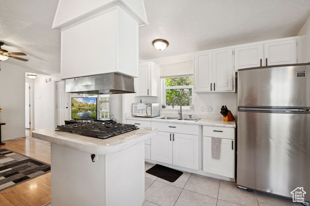 820 W BIG MOUNTAIN MTN, Taylorsville, UT 84123