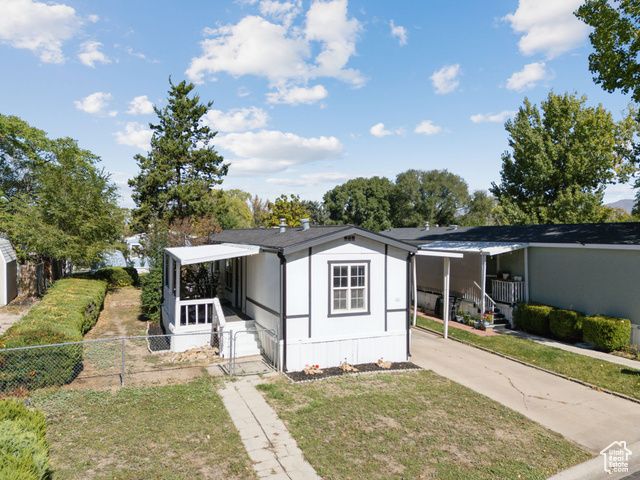 820 W BIG MOUNTAIN MTN, Taylorsville, UT 84123