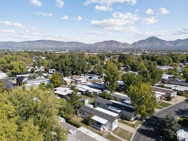820 W BIG MOUNTAIN MTN, Taylorsville, UT 84123