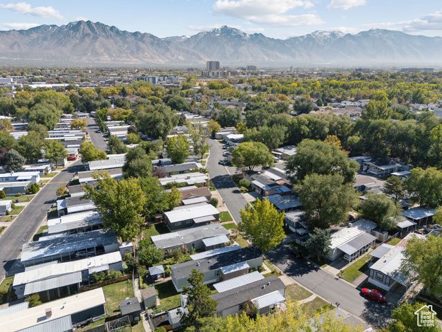 820 W BIG MOUNTAIN MTN, Taylorsville, UT 84123