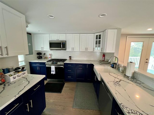 100 Clubhouse Road, Bellmore, NY 11710