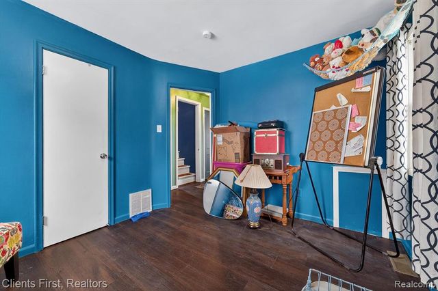 13498 Callender Street, Southgate, MI 48195