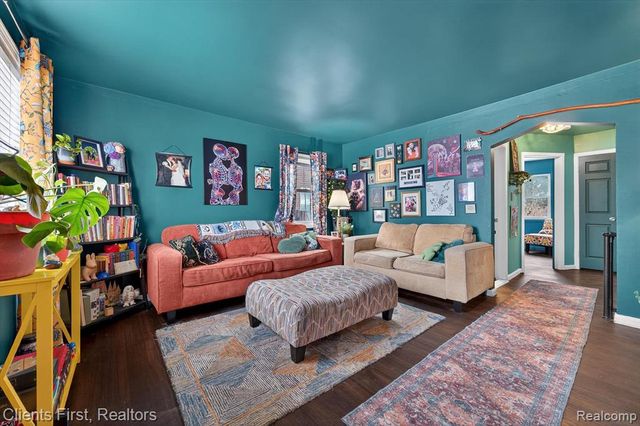 13498 Callender Street, Southgate, MI 48195