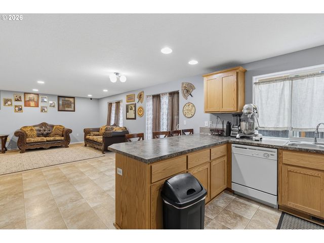 4402 Ne 135TH Ct, Vancouver, WA 98682