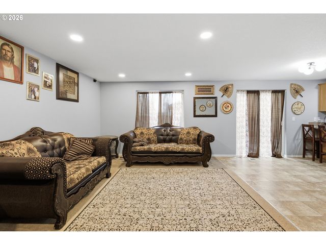 4402 Ne 135TH Ct, Vancouver, WA 98682