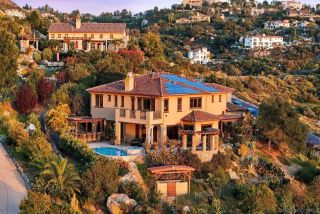 9572 Welk View Dr, Esondido, CA 92026