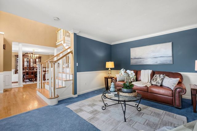 8 Taylor Way, Stoughton, MA 02027