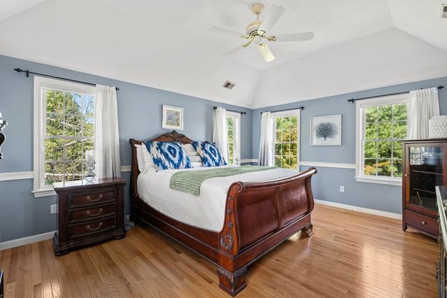 8 Taylor Way, Stoughton, MA 02027