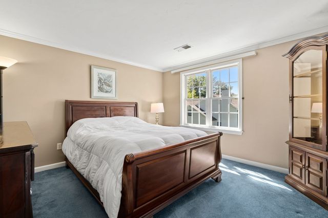 8 Taylor Way, Stoughton, MA 02027