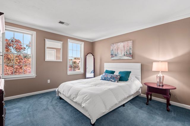 8 Taylor Way, Stoughton, MA 02027