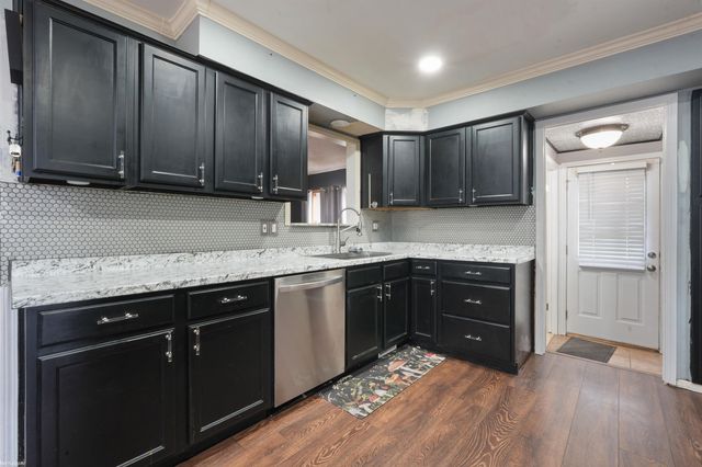 23507 Grove Street, Saint Clair Shores, MI 48080