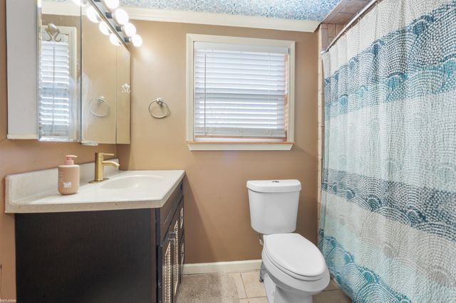 23507 Grove Street, Saint Clair Shores, MI 48080