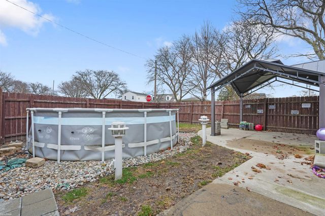 23507 Grove Street, Saint Clair Shores, MI 48080