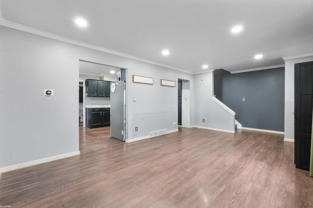 23507 Grove Street, Saint Clair Shores, MI 48080