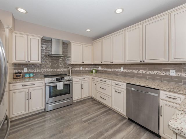 21004 ISOLA BELLA CIRCLE, Venice, FL 34292