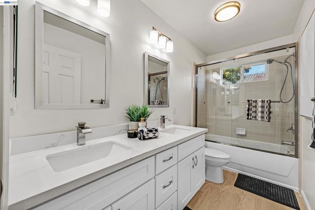 5130 5130 Bianco Ct, Pleasanton, CA 94588