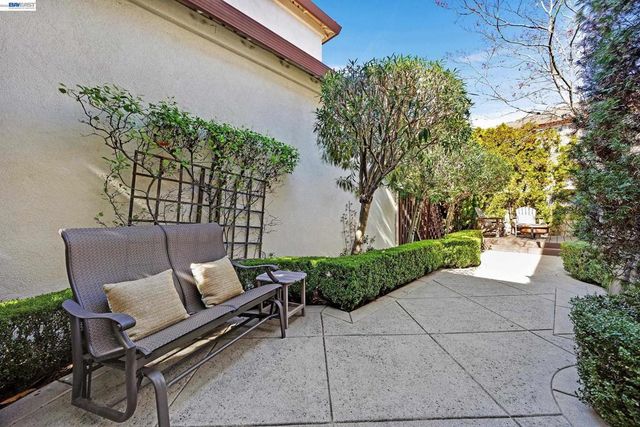 5130 5130 Bianco Ct, Pleasanton, CA 94588