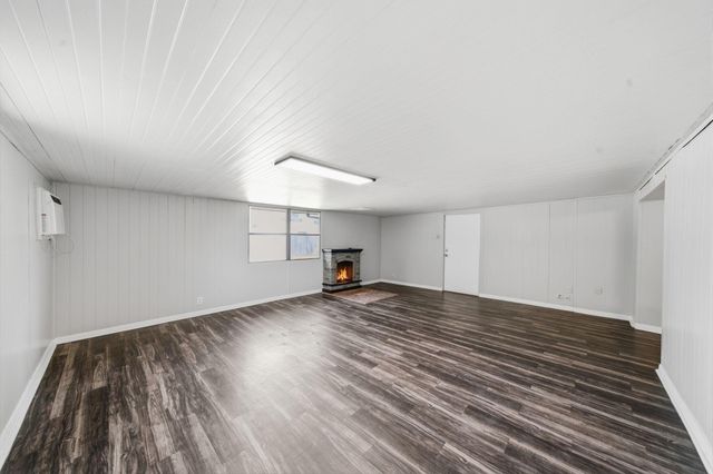 802 E Stadium Court, Friendswood, TX 77546