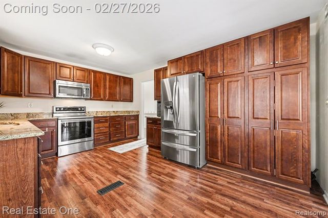 310 Bennett Street, Milford, MI 48381