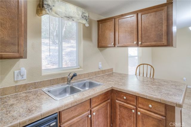 73 Elsa Lane, Oroville, CA 95966